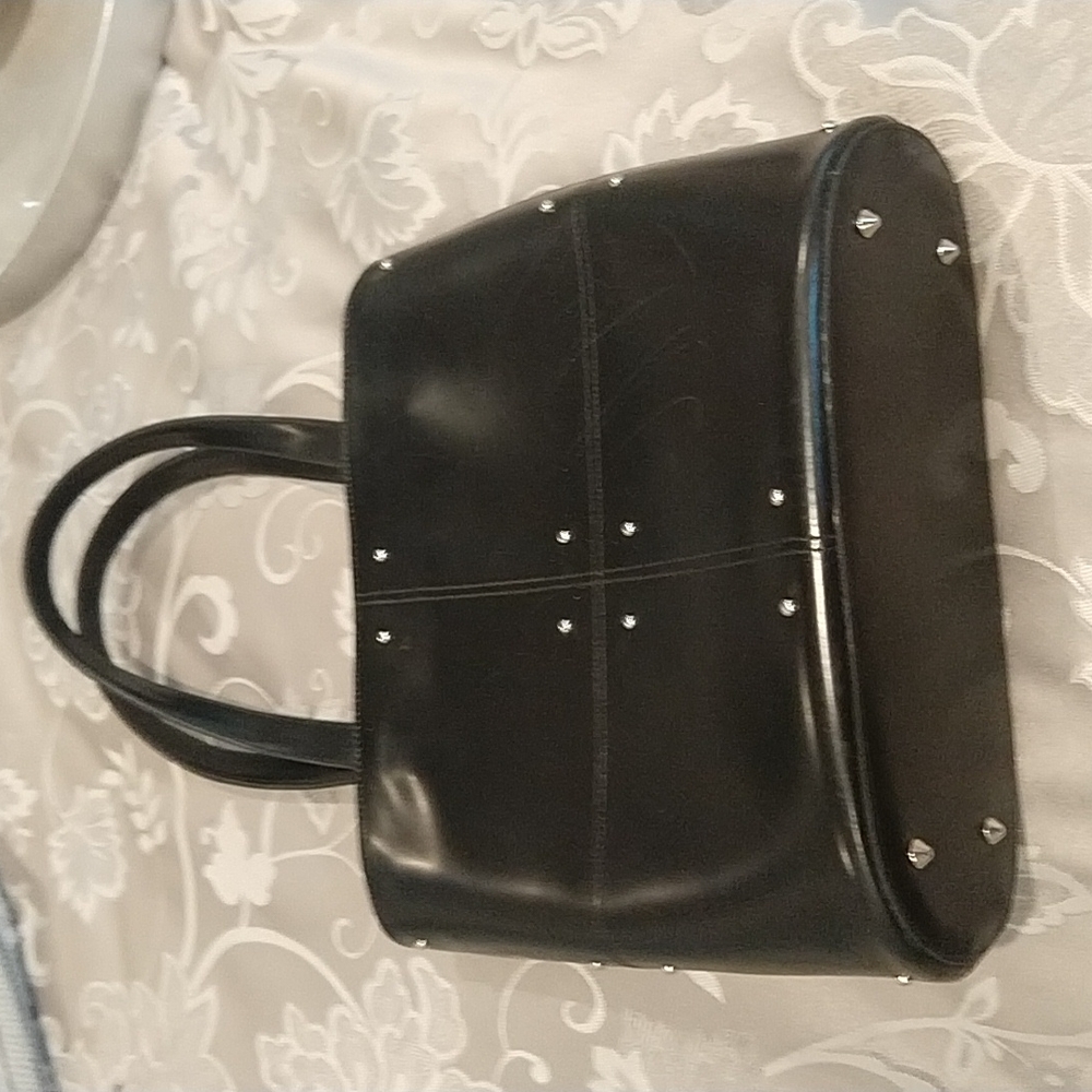 Black Vintage Carla Mancini leather handbag, resembles TODS tote